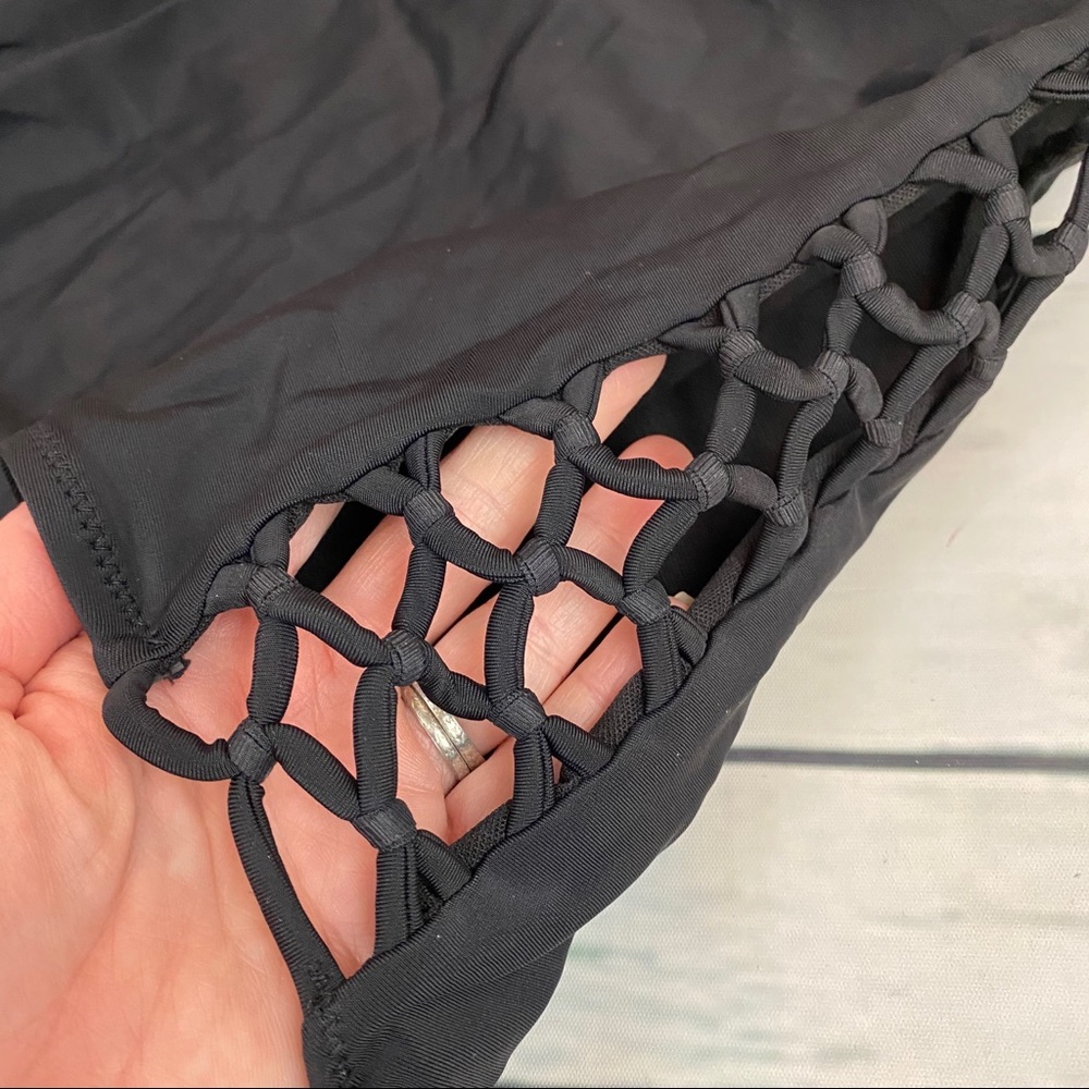 Sexy Plus Size Laced Up Bandage Push Up Swimsuit - Picture 12 of 16